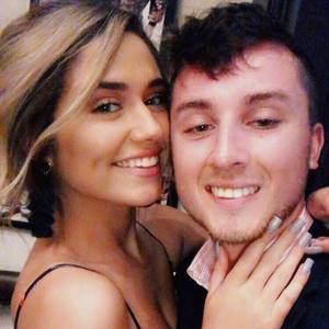 Meet your Posher, Sydney